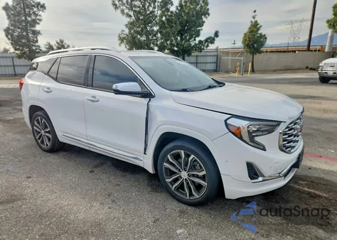 2018 GMC Terrain Denali z USA, uszkodzony, nr VIN 3GKALSEX4JL146262